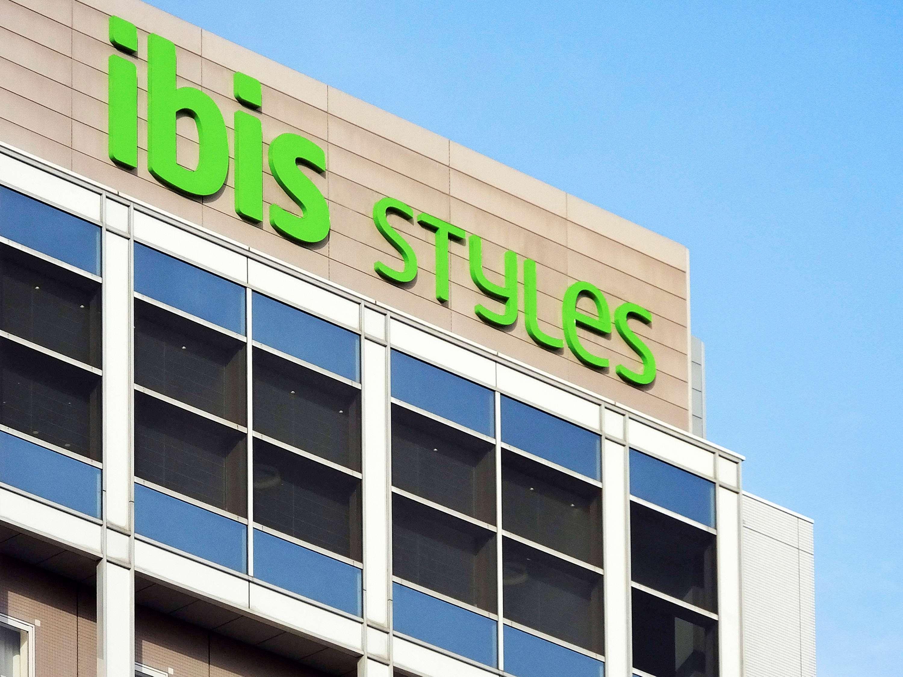 Готель Ibis Styles Osaka Namba Екстер'єр фото